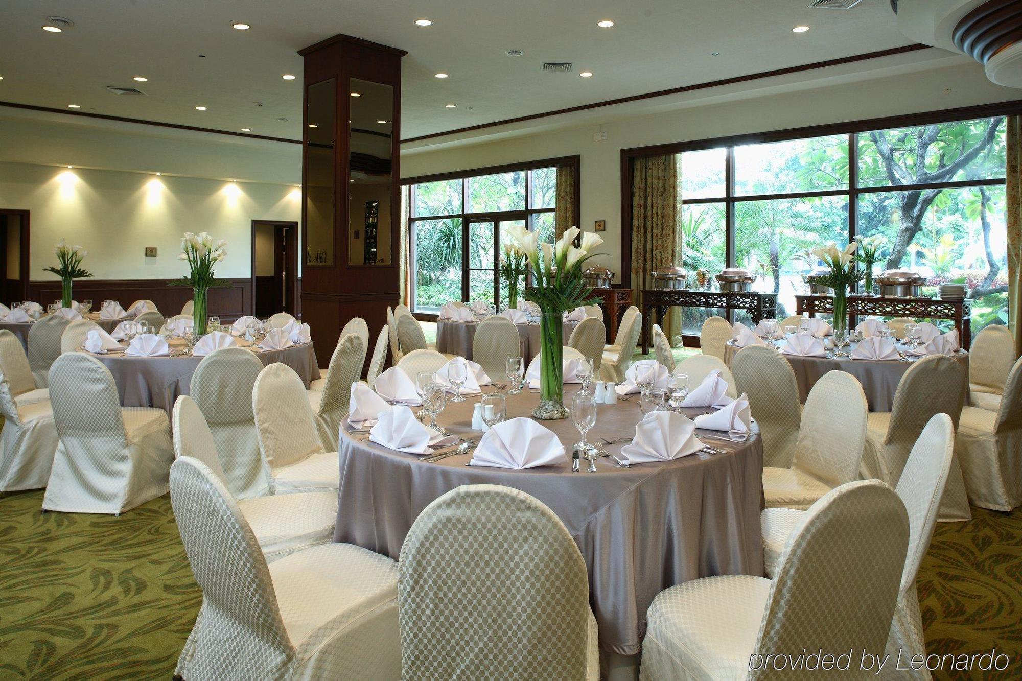 Hotel Intercontinental Manila Makati City Restaurace fotografie