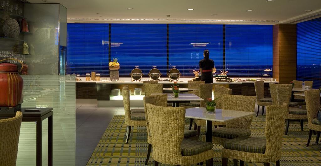 Hotel Intercontinental Manila Makati City Exteriér fotografie